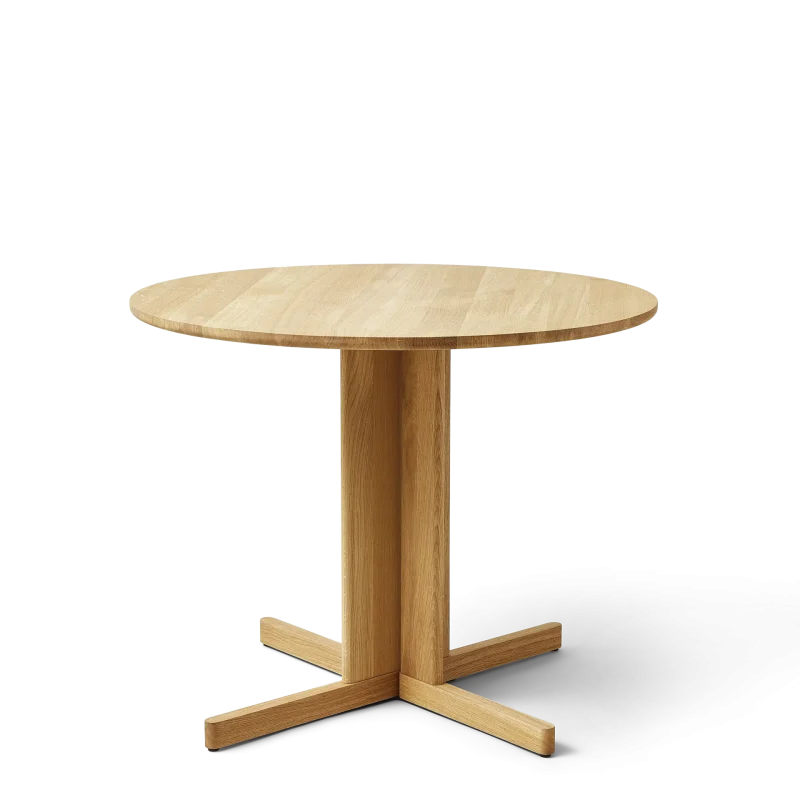 Trefoil Round Table Ø90, Oak