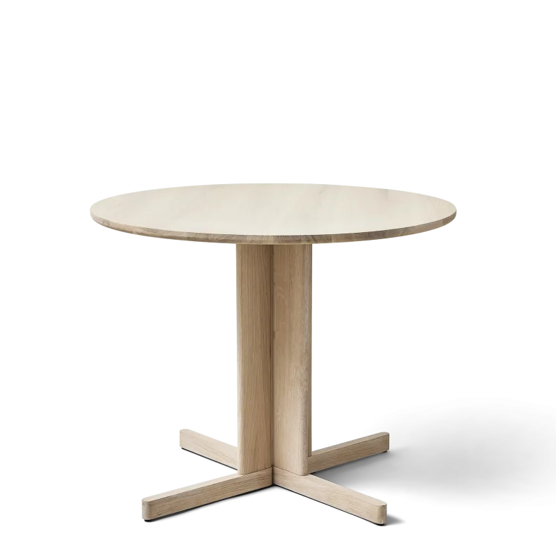 Trefoil Round Table Ø90, White Oak
