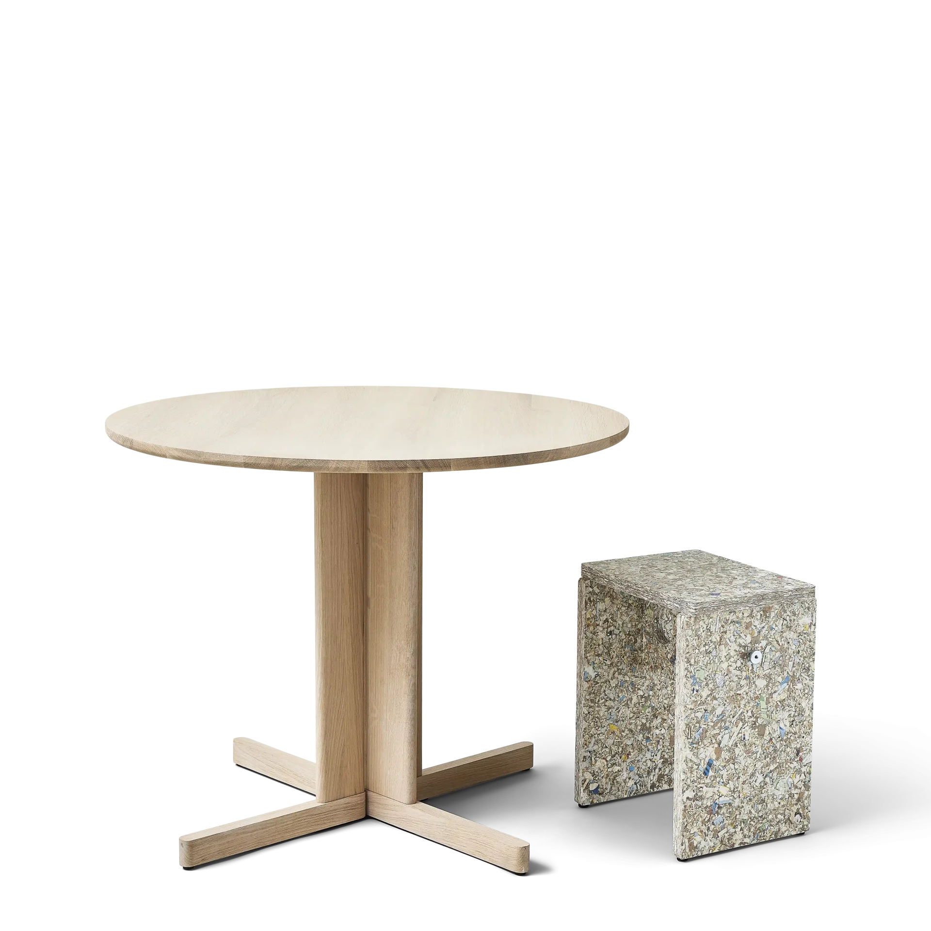 Trefoil Round Table Ø90, White Oak